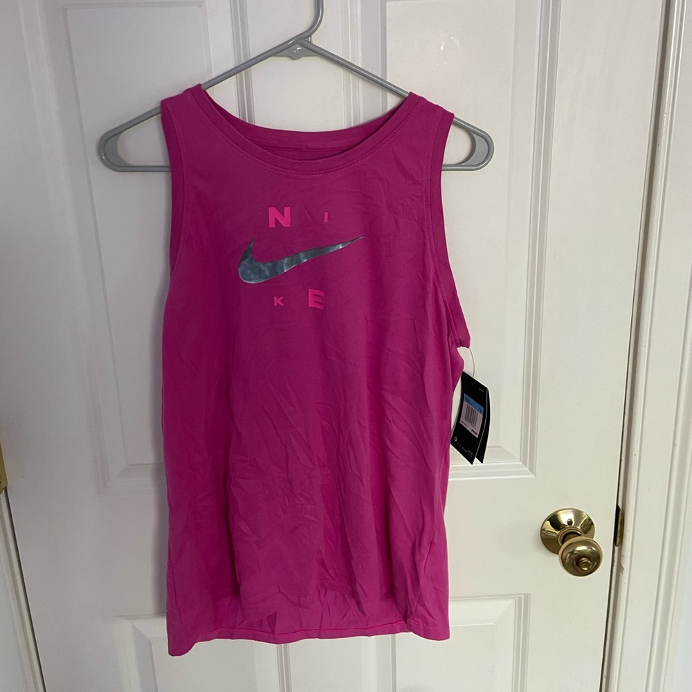 Women’s pink muscle tank top
